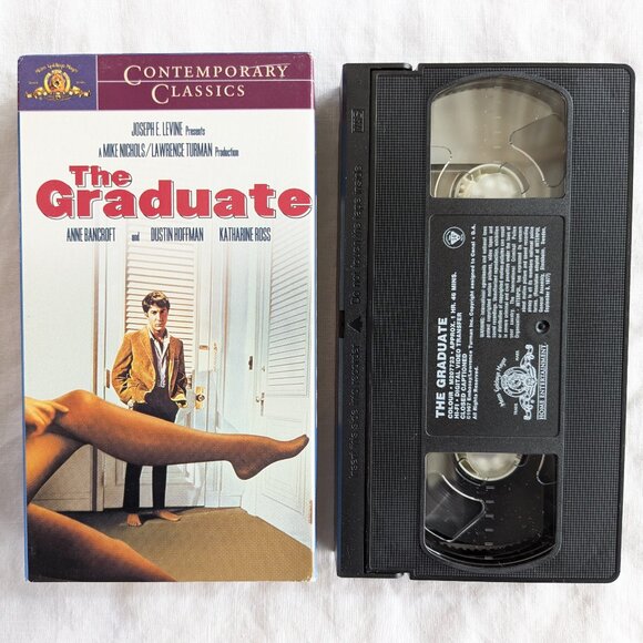 3/$15 The Graduate (1967) VHS movie Anne Bancroft Dustin Hoffman Ac award winner - Picture 1 of 7